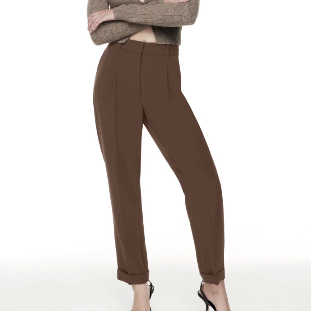Aritzia Wilfred dashwood brown trouser pant size 4